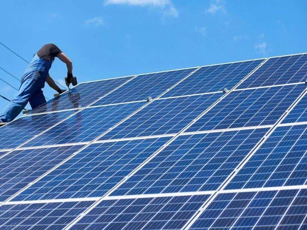 Zonnepanelen installatie